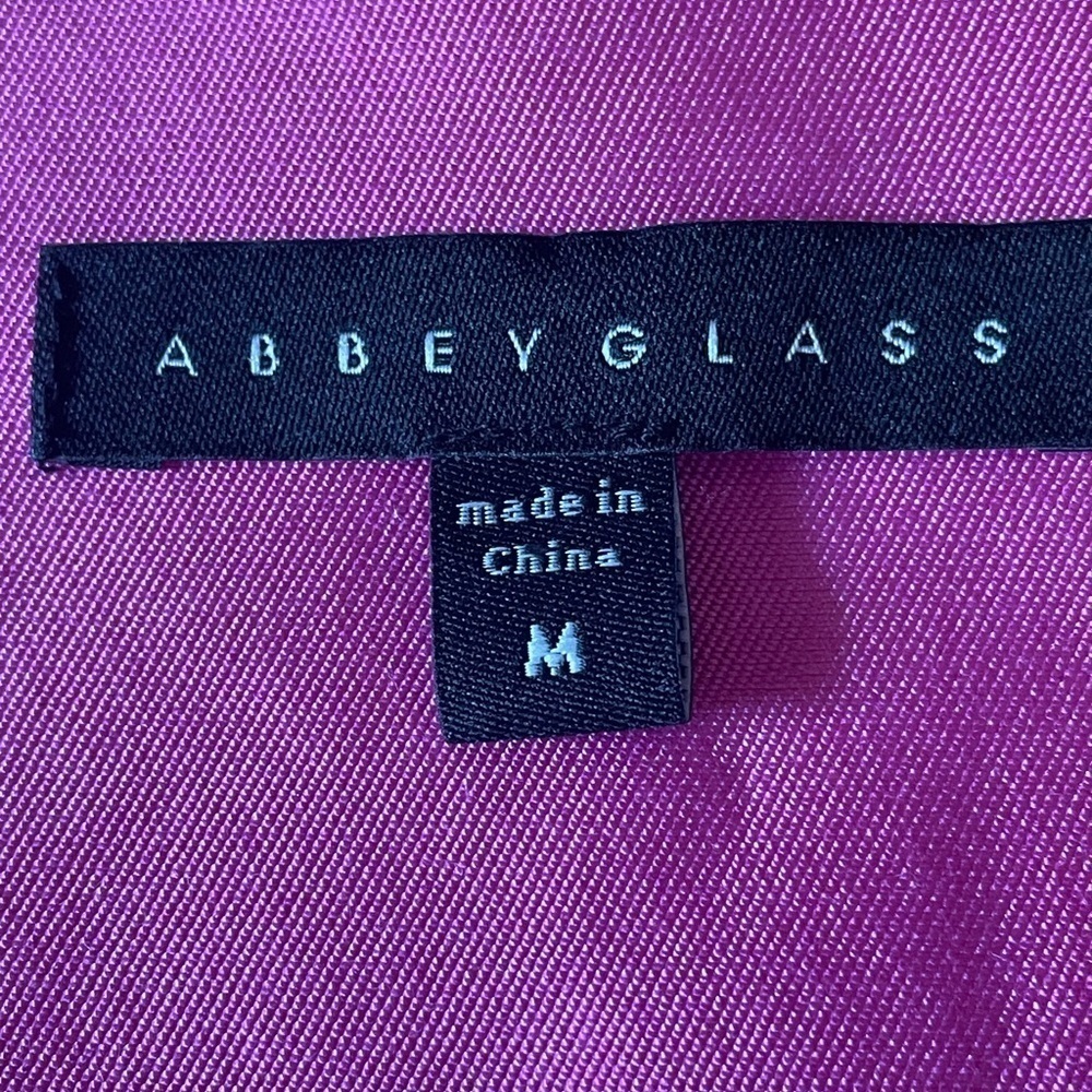 Abbey Glass pink sleeveless dress with crochet hem - Picture 5 of 9